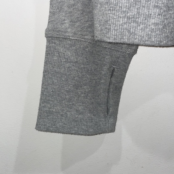 Calvin Klein Performance - Picture 3 of 6